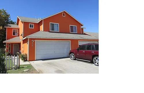 1501 Lynne Renee Ct #B Photo 1
