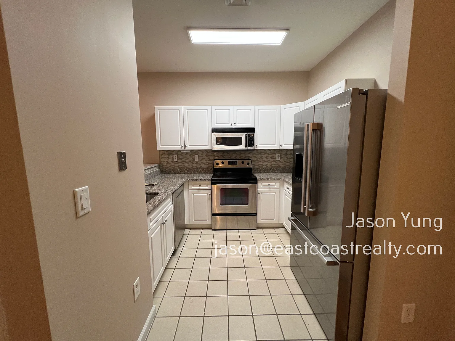 1 Cityview Ln — Photo 3