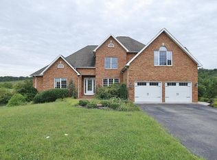 390 Greenfield St, Daleville, VA 24083