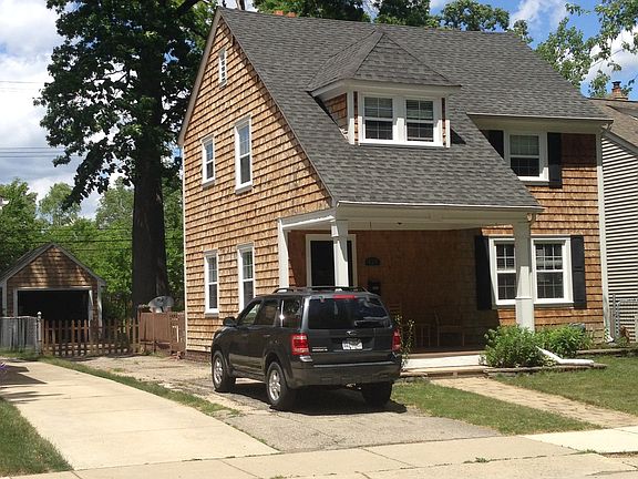 4th image of 625 Gardenia Ave