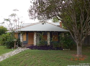 800 W Russell Pl, San Antonio, TX 78212