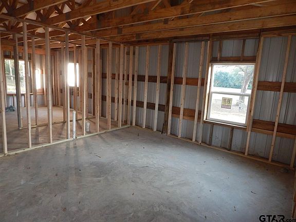 3rd image of 120 South
