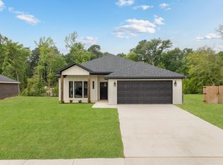 16126 Crossing Cir, Lindale, TX 75771