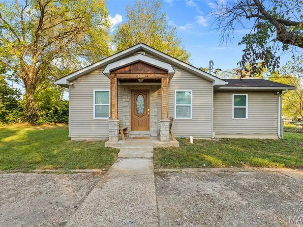 53 Canal St, Bonne Terre, MO 63628