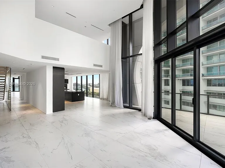 1000 Biscayne Blvd #1201 — Photo 77