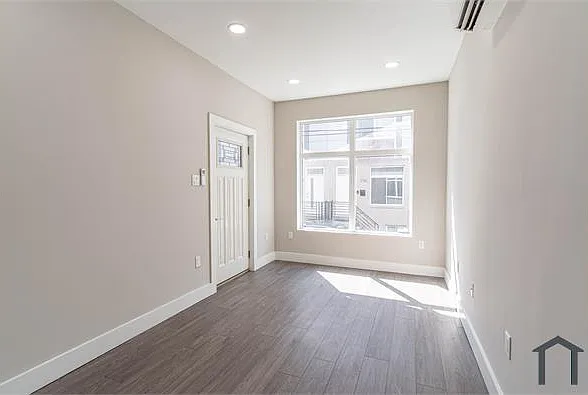 1729 Ingersoll St #A — Photo 6