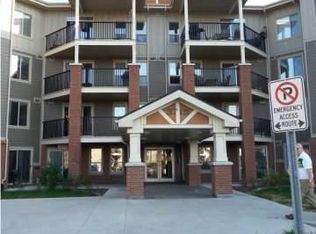 3719 Whitelaw Ln NW #1A, Edmonton, AB T6W2C3