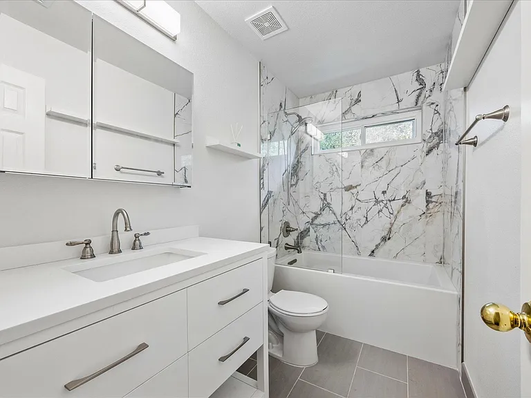 4176 Canyon Glen Cir — Photo 11