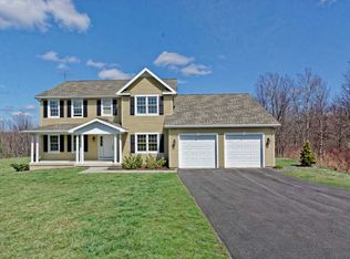 9 Golden Eagle Ct, Troy, NY 12180