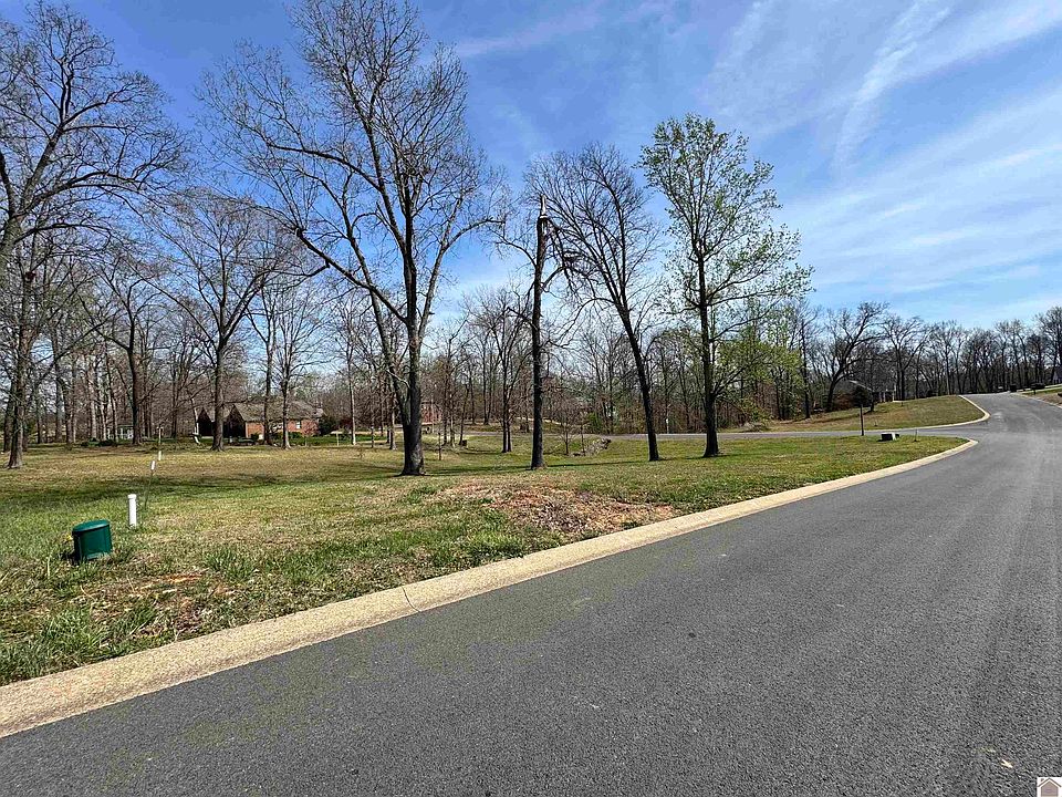 2nd image of 2 Comanche Dr