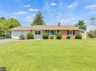 2191 Kolb Dr, Lancaster, PA 17601