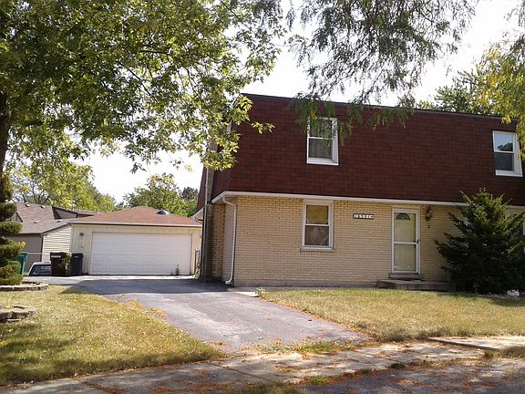 2nd image of 16700 Sharon Ct