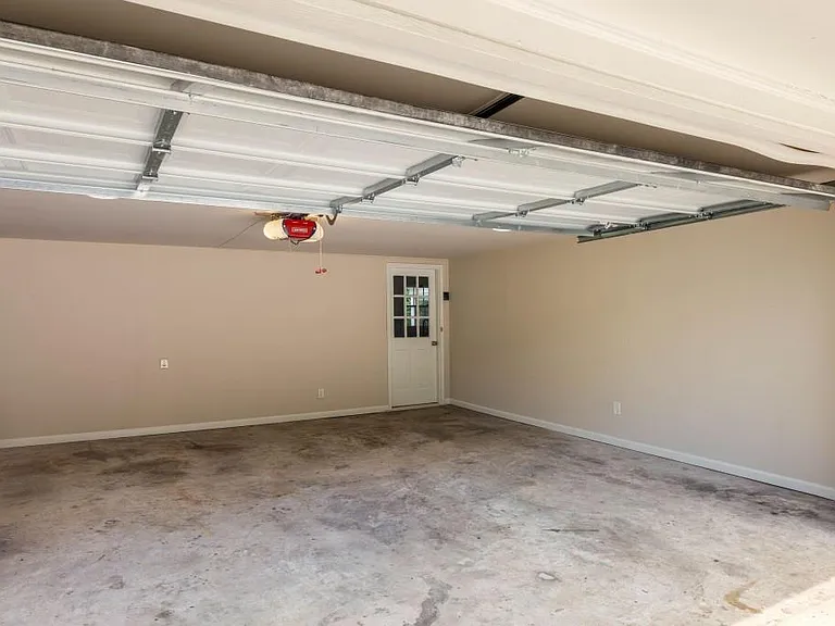 2646 Caladium Dr NE — Photo 17