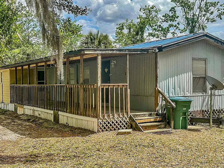 2916 SE County Road 18 — Photo 12