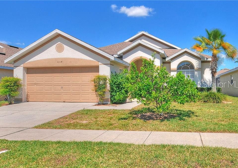 1st image of 1114 Bloomingdale Dr