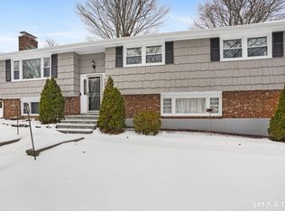 25 Fairchild Road, Stratford, CT 06614