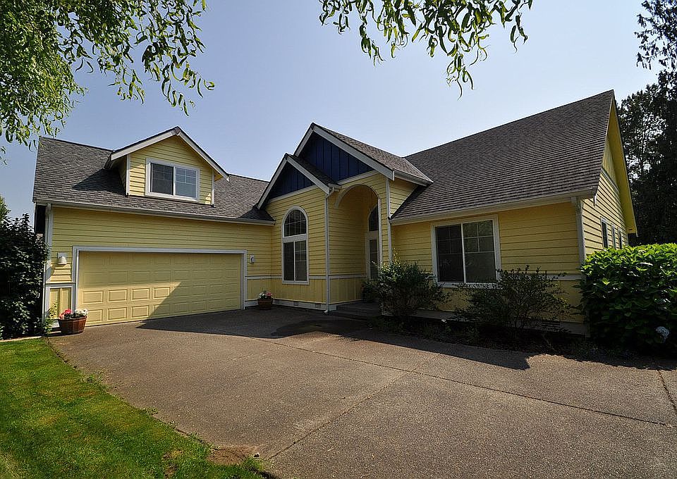 Front - 1/2 acre lot