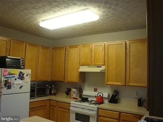 3rd image of 601 Emmy Dee Dr