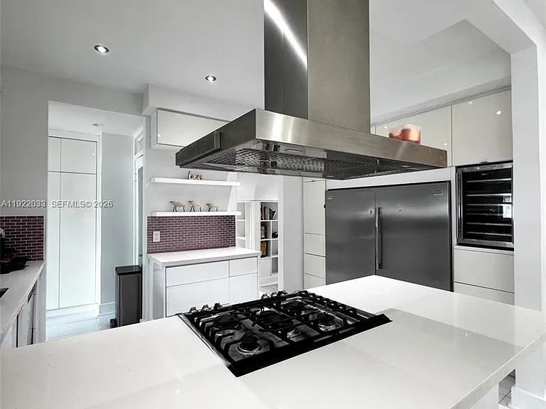 3470 Sheridan Ave — Photo 9