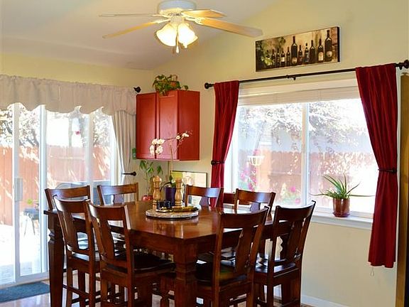 5th image of 1313 E Aylesbury Ct