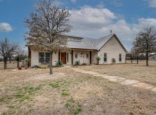 4080 Clancey Ln, Midlothian, TX 76065