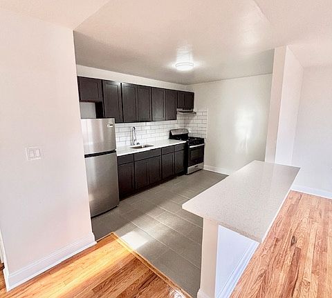 3rd image of 382 Park Ave #2A