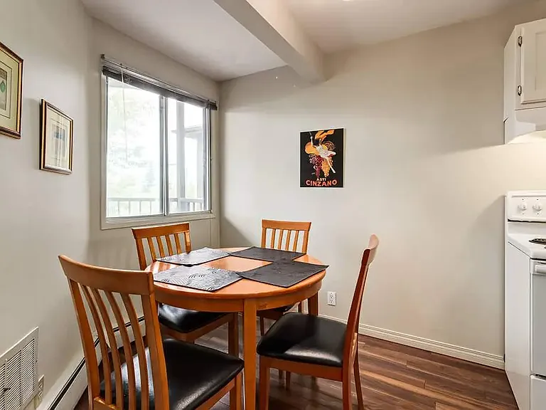 1816 16a St SW #304 — Photo 10