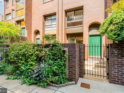 2201 Arch St #114, Philadelphia, PA, 19103