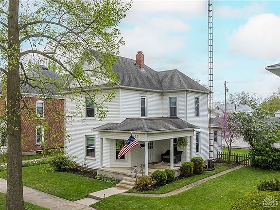 3rd image of 632 Wayne Ave