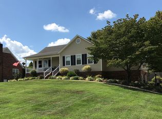 544 Adams Gate Rd, Winston Salem, NC 27107