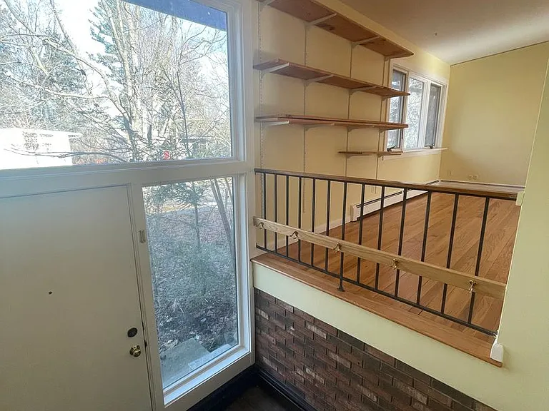 1805 Fair St — Photo 5