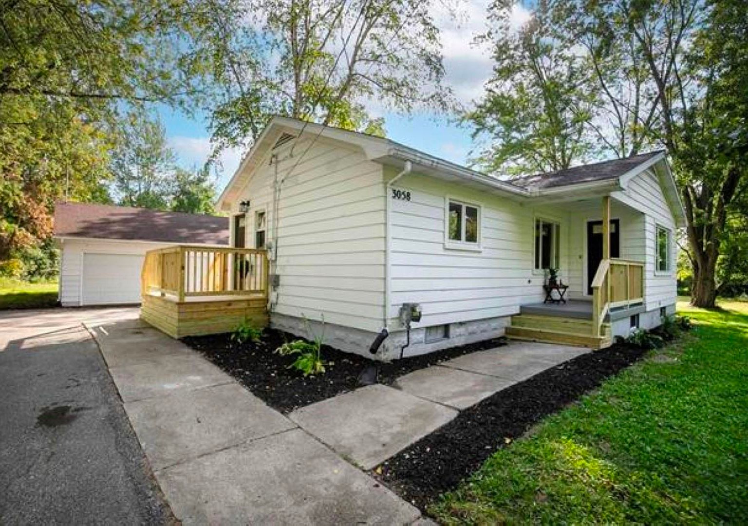 3058 E Gordonville Rd, Midland, MI 48640 MLS 50121417 Zillow