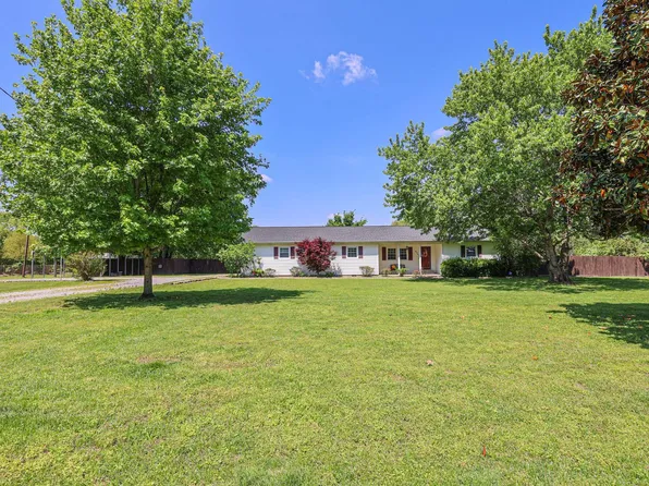 5421 Metropolis Lake Rd, West Paducah, KY 42086