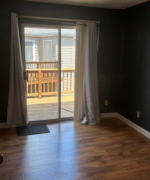 1515 E Swan Cir — Photo 2