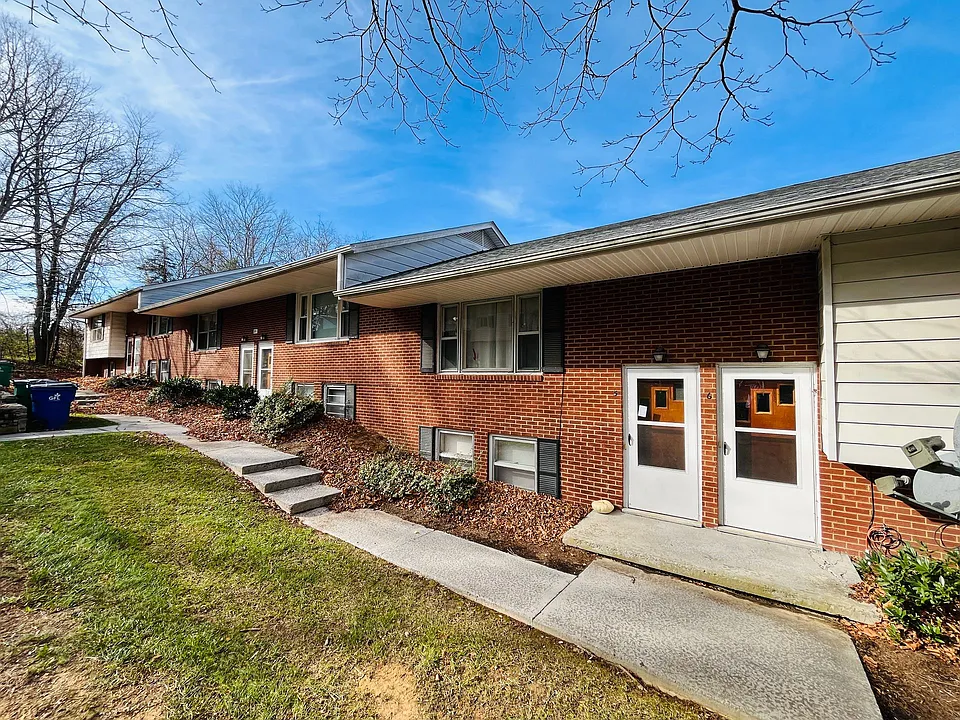 2 Bedroom, 1 Bath Apartments