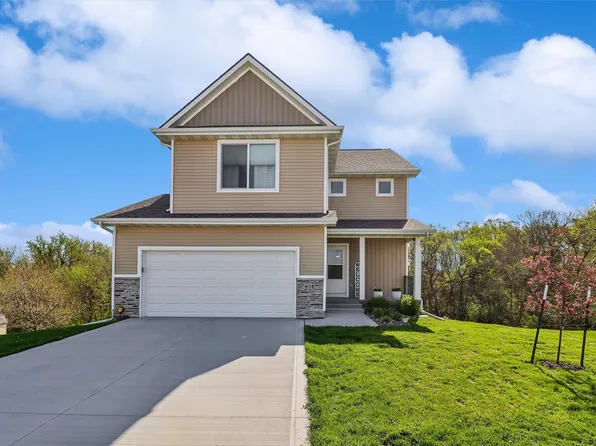 408 Ryan Cir NE, Mitchellville, IA 50169