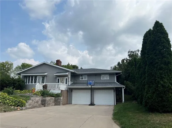 2635 Crestwood Road, Eau Claire, WI 54703