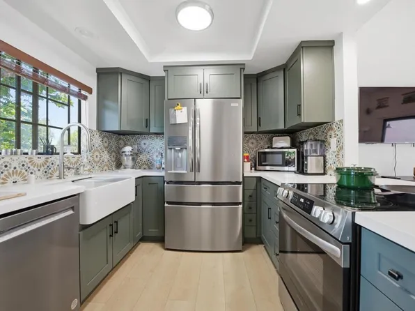 2815 New Castle Way, Carlsbad, CA 92010