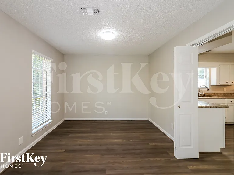 10530 Jaycreek Dr — Photo 4