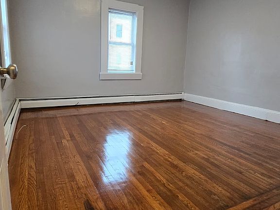 5th image of 18 De Soto St #1