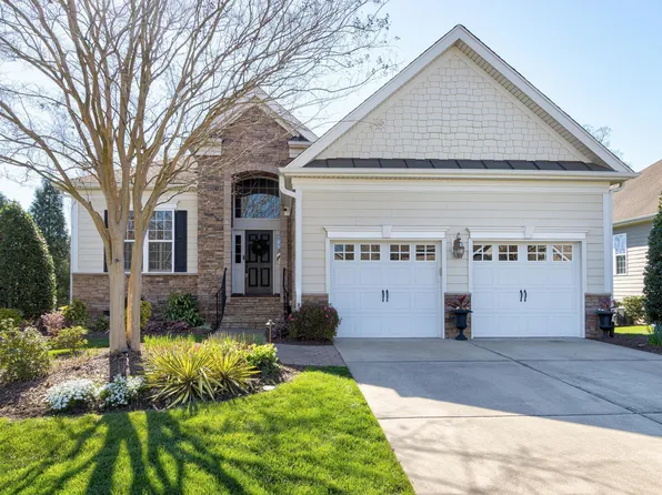 11129 Bayberry Hills Dr, Raleigh, NC 27617
