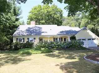 67 King Philip Cir, Warwick, RI 02888