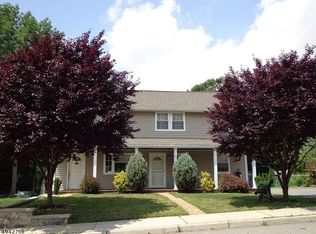 24 Arch St, Butler, NJ 07405