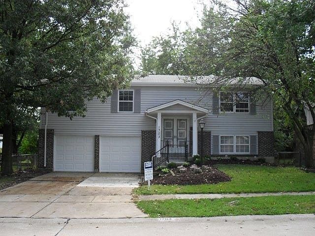 1st image of 1703 Battlefield Dr