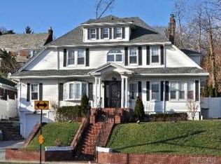 19321 Hillside Ave, Jamaica, NY 11423