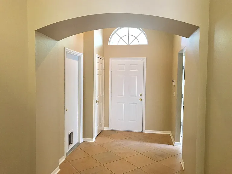 4617 Newbourne Way — Photo 4
