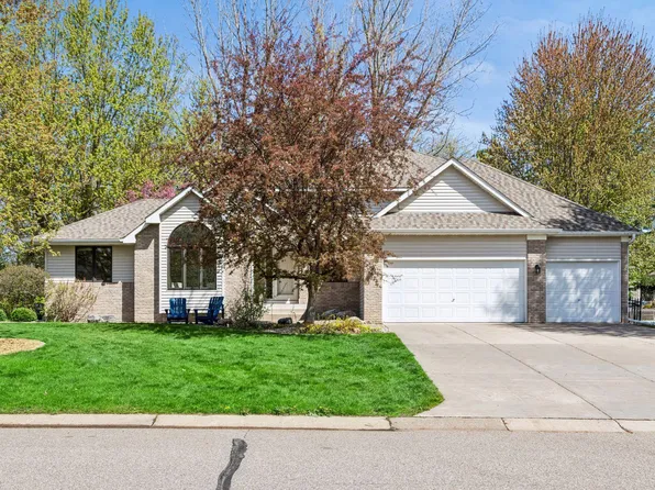 321 Dunbar Way, Saint Paul, MN 55115