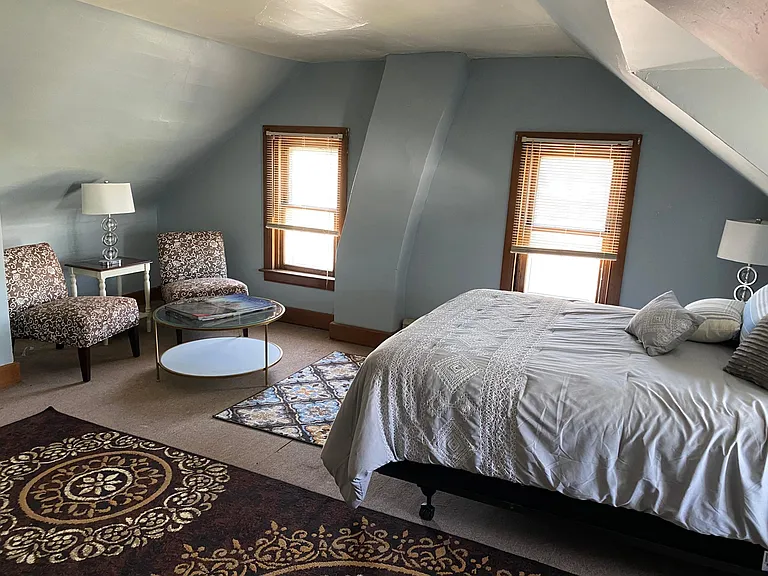 217 E Middle St #1/2 — Photo 6
