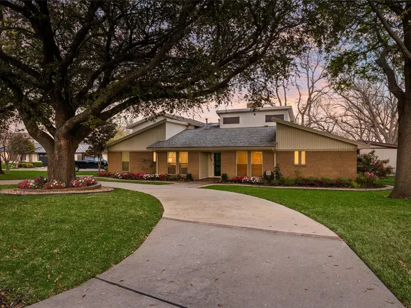 404 Point Royal Dr, Rockwall, TX 75087