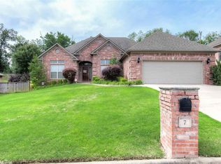 7 Mountain Ridge Cv, Maumelle, AR 72113